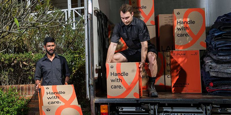 removalists-laoding-truck